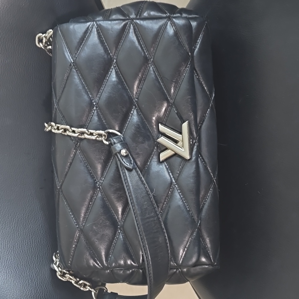 Louis vuttion Black 🖤 👛 purse vintage